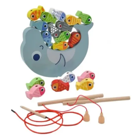 DRVENA IGRA PECANJA S DELFINOM