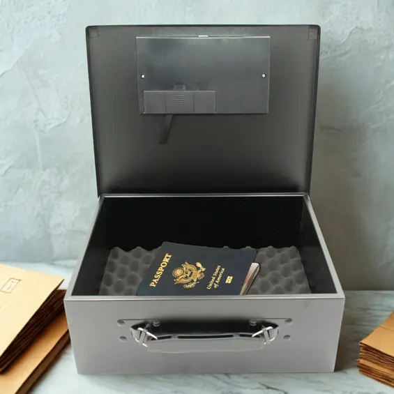 SASKA GARDEN 1068756 elektronički sef s digitalnom bravom – PIN kod i ključ, čelični, 32,4 × 25,5 × 12,7 cm