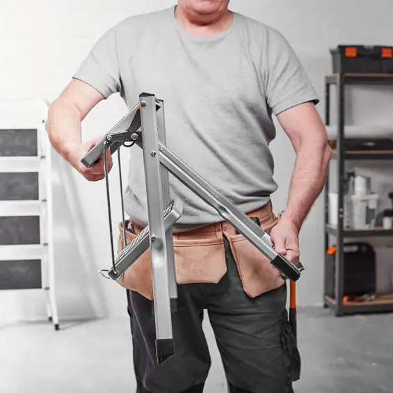 VonHaus 3500097 — dvostepeni sklopivi stolac-stup